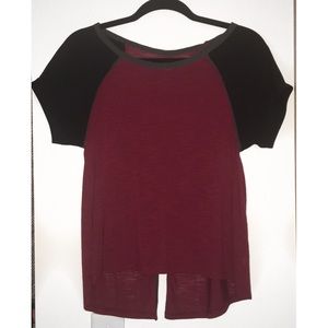 American Eagle High-Low tee